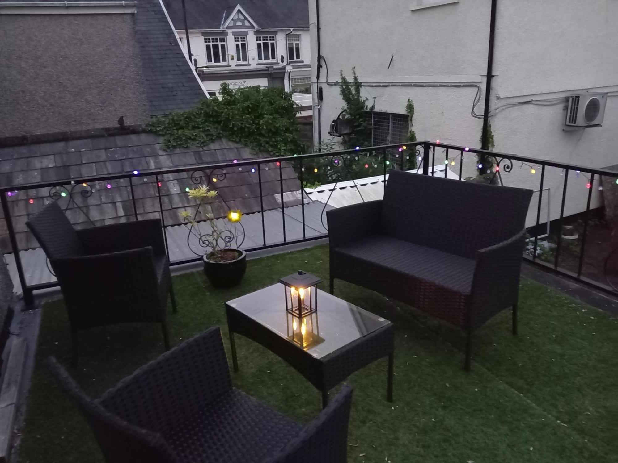 Large 2 Bed Holiday Let In Central Ystradgynlais מראה חיצוני תמונה